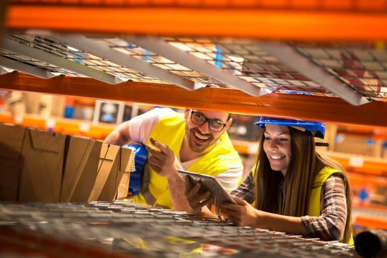 Key Functions and Advantages of a Modern Distribution Centre in Canada